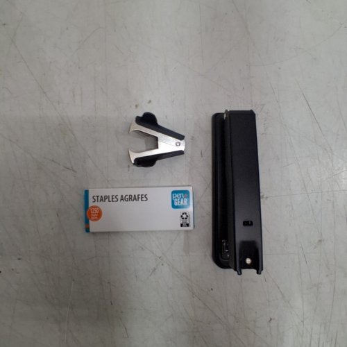 3PC PEN+GEAR FULL SIZE STAPLER SET WITH REMOVER AND STAPLES - BLACK (MODEL: 50113876) image 2