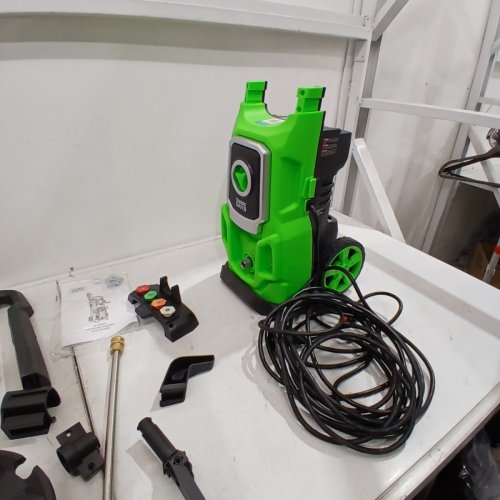 SWIPESMITH ELECTRIC PRESSURE WASHER WITH HOSE REEL, 4 QUICK-CONNECT NOZZLES, AND FOAM CANNON - 2.6 GPM - 3500 MAX PSI - GREEN/BLACK (MODEL: SI-TH004) image 3