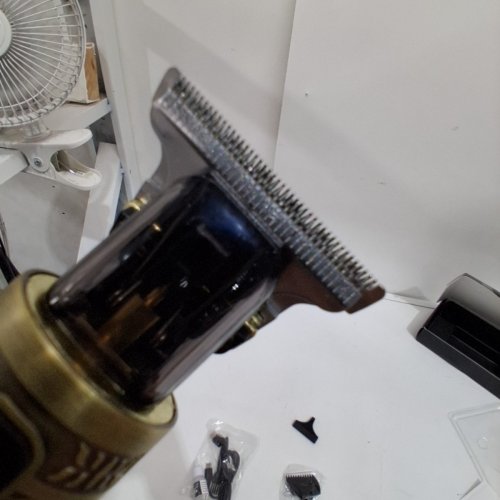 SOLATI PROFESSIONAL ELECTRIC HAIR/BEARD TRIMMER - GOLD (MODEL: JY-D001) image 4