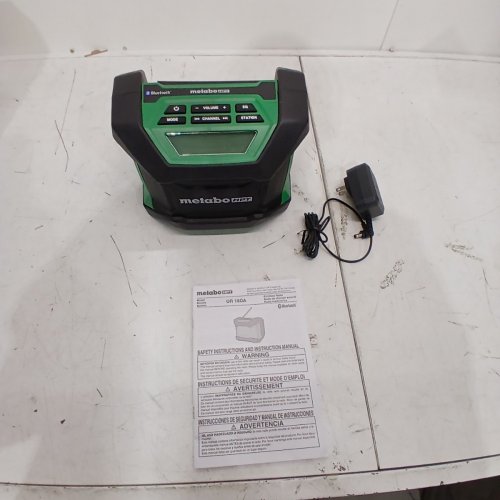 METABO HPT MULTIVOLT BLUETOOTH CORDLESS RADIO *NO BATTERY*- 18 V - GREEN / BLACK (MODEL: UR18DA) image 4