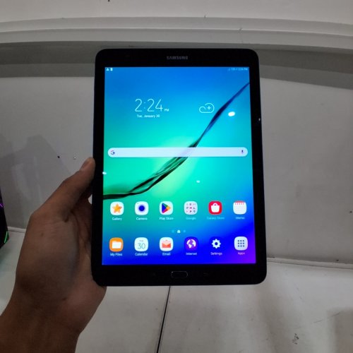 SAMSUNG TABLET - 32GB - BLACK (MODEL: SM-T818W) image 2