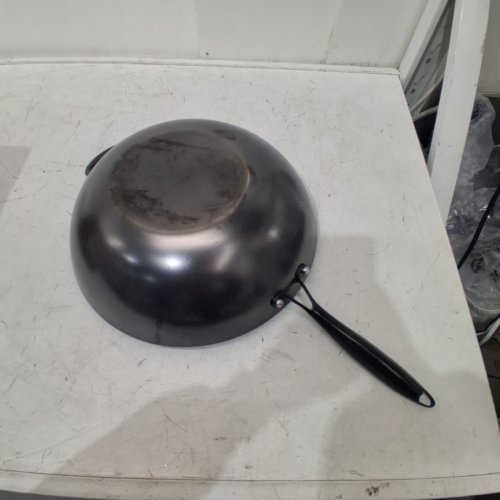 INFUSE OVEN SAFE INDUCTION COMPATIBLE NITRO CAST IRON LITE WOK - 14" - BLACK (MODEL: 1832193) image 3