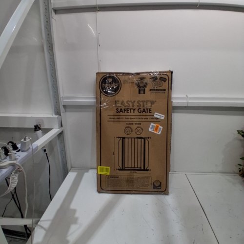 REGALO EASY STEP  BABY GATE - 29" to 38.5" - WHITE (MODEL 1160) image 4