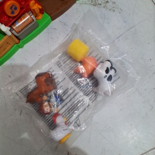 FISHER-PRICE LITTLE PEOPLE TODDLER TOY CARING FUN ANIMAL FARM PLAYSET - AGES 1+ - MULTICOLOR (MODEL: JNB87-9564) image 4