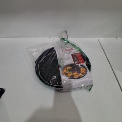 2PC T-FAL SIGNATURE NON-STICK PAN SET - 9.6" & 12" - BLACK (MODEL: B292S2DI) image 7