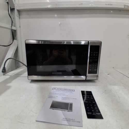 BLACK + DECKER DIGITAL PUSH BUTTON DOOR MICROWAVE OVEN - 700W - BLACK/STAINLESS STEEL (MODEL: EM720CB7-P) image 4