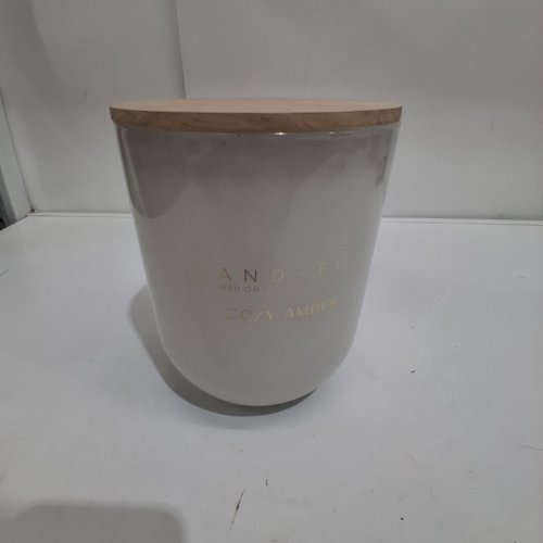 SAND + FOG COZY AMBER SCENTED SOY WAX BLEND 4-WICK CANDLE - 1.7 KG (60 OZ) (MODEL: 1901877) image 3