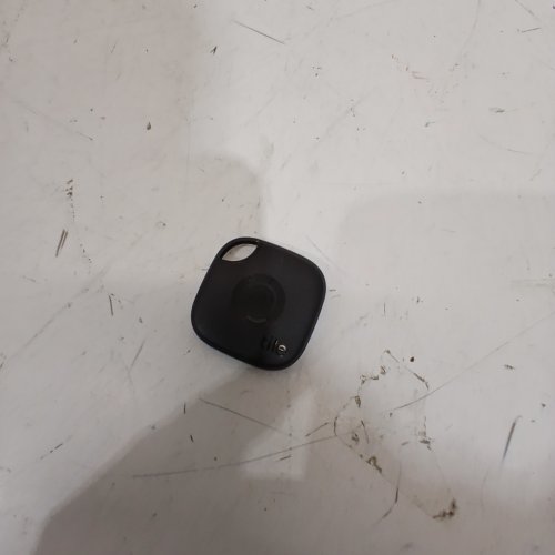 TILE BY LIFE360 MATE BLUETOOTH KEY FINDER/TRACKER - BLACK (MODEL: T1801A) image 2
