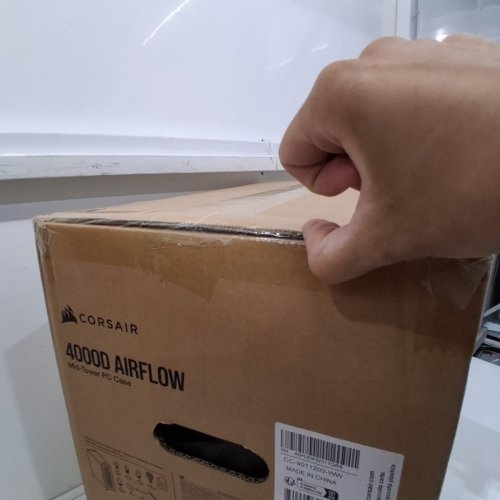 CORSAIR 4000D AIRFLOW TEMPERED GLASS MID-TOWER PC CASE *CASE ONLY* - BLACK (MODEL: CC-9011200-WW) image 4