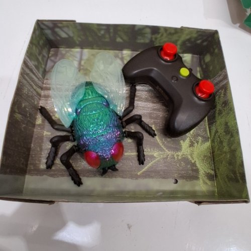 TERRA BY BATTAT RC REMOTE CONTROL WALL CLIMBING FLY - BLUE - (MODEL: ‎AN2945Z) image 3