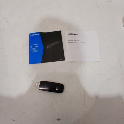 LINKSYS DUAL-BAND AC1200 WIRELESS USB 3.0 ADAPTER (MODEL:WUSB6300) image 2