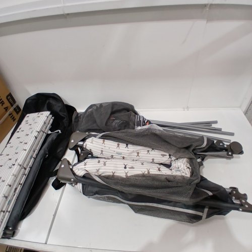 PAMOBABE LIGHTWEIGHT PORTABLE CRIB WITH MATTRESS AND CARRYING BAG - 33LBS CAP - 28" X 40" - GREY/RABBIT (MODEL: P901B) image 5