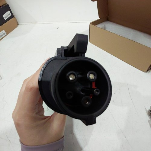 LECTRON TESLA TO J1772 CHARGER ADAPTER, MAX 48A & 250V - BLACK (MODEL: 4895230314098) image 3
