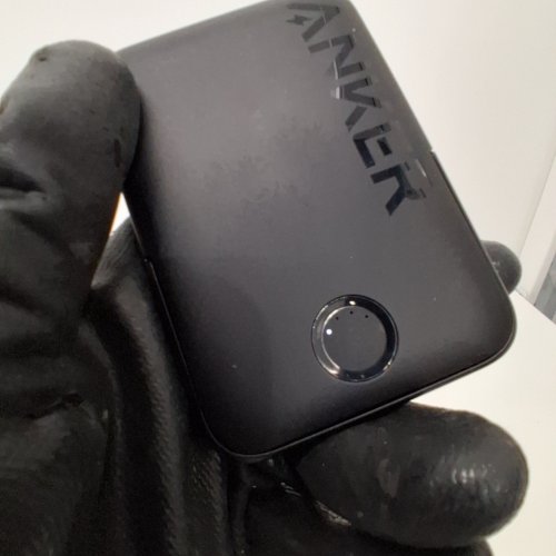 ANKER MAGGO SLIM MAGNETIC WIRELESS POWER BANK WITH STAND - 5000MAH - 7.5W - BLACK (MODEL: A1618) image 2