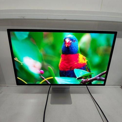 APPLE 27" 5K STUDIO DISPLAY WITH STANDARD GLASS + ADJUSTABLE STAND - SILVER (MODEL A2525) image 3