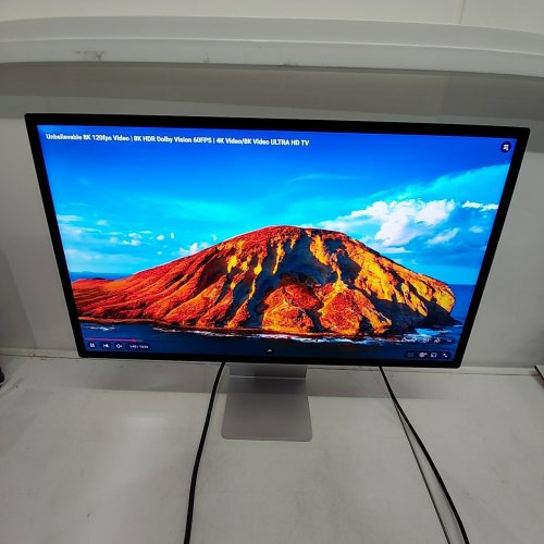 APPLE 27" 5K STUDIO DISPLAY WITH STANDARD GLASS + ADJUSTABLE STAND - SILVER (MODEL A2525) image 6