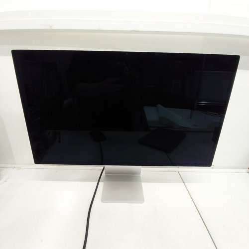 APPLE 27" 5K STUDIO DISPLAY WITH STANDARD GLASS + ADJUSTABLE STAND - SILVER (MODEL A2525) image 7