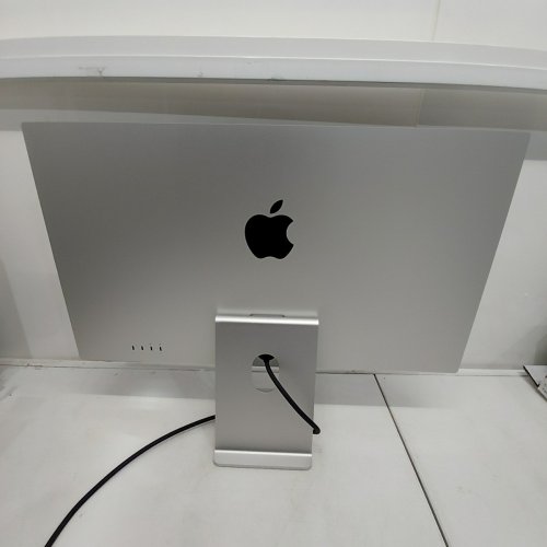 APPLE 27" 5K STUDIO DISPLAY WITH STANDARD GLASS + ADJUSTABLE STAND - SILVER (MODEL A2525) image 8