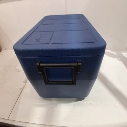 COLEMAN CHILLER PORTABLE INSULATED HARD COOLER WITH HEAVY DUTY HANDLES - 48QT - DARK BLUE (MODEL: 2226955) image 4