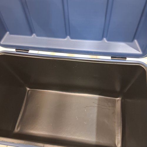 COLEMAN CHILLER PORTABLE INSULATED HARD COOLER WITH HEAVY DUTY HANDLES - 48QT - DARK BLUE (MODEL: 2226955) image 5