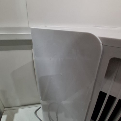 AMAZONBASICS DEHUMIDIFIER WITH DRAIN PUMP FOR AREAS UP TO 4000 SQFT 50 PINT image 4
