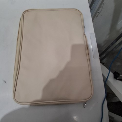 PADDED ZIPPERED LAPTOP CASE/HANDBAG - 16" X 12" - BEIGE image 3