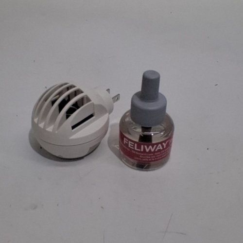 FELIWAY MULTICAT CALMING AND COMFORT DIFFUSER- 30 DAY STARTER KIT image 3
