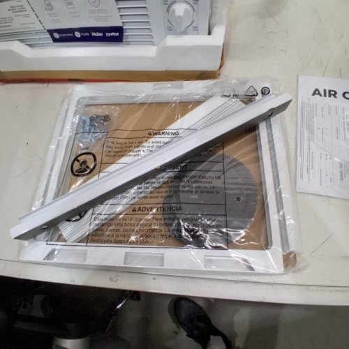 GE APPLIANCES ELECTRONIC WINDOW AIR CONDITIONER - 5,000 BTU - 150SQ.FT - WHITE (MODEL: AWAS05BWFC) image 4