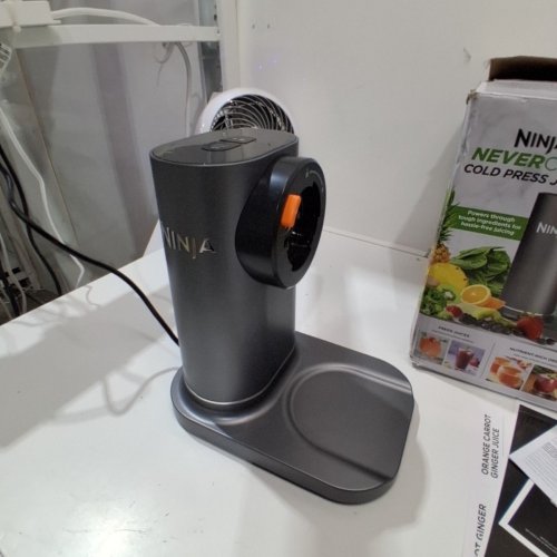 NINJA NEVERCLOG COLD PRESS JUICER WITH TOTAL PULP CONTROL - 24OZ JUG - BLACK/GREY (MODEL: JC155CCO) image 3