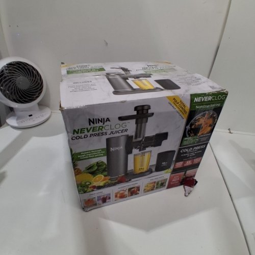 NINJA NEVERCLOG COLD PRESS JUICER WITH TOTAL PULP CONTROL - 24OZ JUG - BLACK/GREY (MODEL: JC155CCO) image 6