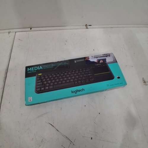 LOGITECH MEDIA K400 PLUS WIRELESS TOUCH KEYBOARD FOR PC AND TVS - BLACK (MODEL: 920-007119) image 4