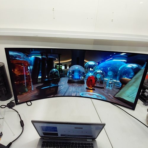 LG ULTRAGEAR 45" OLED CURVED GAMING MONITOR - 5K2K WUHD (5120 X 2160), DUAL-MODE, 165HZ, 0.03MS, NVIDIA G-SYNC, AMD FREESYNC PREMIUM PRO, HDR TRUE BLACK 400, USB TYPE-C 90W, DP2.1 - BLACK (MODEL: 45GX950A-B) image 6
