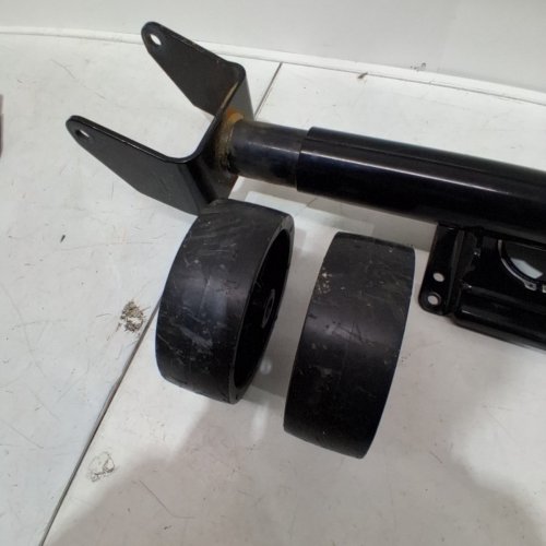 RV SHARK HEAVY DUTY TRAILER JACK - 2500 LBS, 20-24 V - BLACK image 5