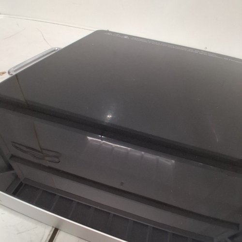 SALTON HOTRAY XL WARMING TRAY WITH TEMPERED GLASS - 400W -21" X 16" - BLACK - (MODEL: 2123123 / WT2148) image 4