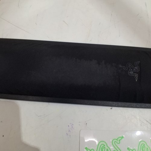 RAZER ERGONOMIC WRIST REST FOR TENKEYLESS KEYBOARDS: ANTI-SLIP RUBBER BASE - ANGLED INCLINE - CLASSIC BLACK image 3