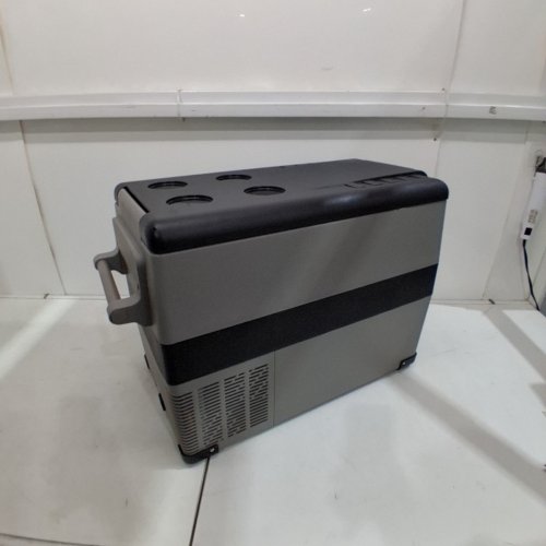 EUHOMY ELECTRIC COOLER CAR REFRIGERATOR WITH BLUETOOTH APP CONTROL - 12V/24V DC - 47QT - BLACK/GREY - (MODEL: CF-45)) image 6
