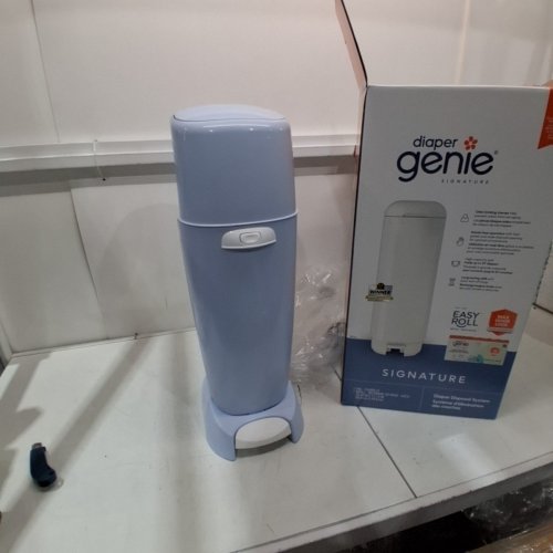 PLAYTEX DIAPER GENIE COMPLETE DIAPER PAIL WITH ODOUR LOCK TECHNOLOGY - BLUE (MODEL:1000423) image 4