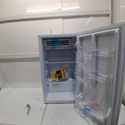 FRIGIDAIRE COMPACT MINI FRIDGE WITH CHILLER AND ERASER BOARD DOOR - 3.2CU.FT. - WHITE (MODEL: EFR331-WHITE-6COM) image 4