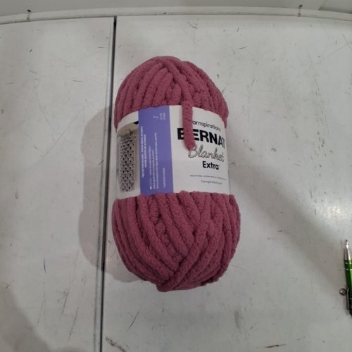 BERNAT BLANKET EXTRA BLANKET YARN, JUMBO GAUGE - 97 YARDS - BURNT ROSE image 2