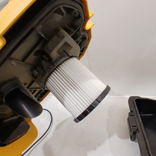 DEWALT CORDED/CORDLESS WET/DRY HEPA VACUUM *TOOL ONLY* - 2GAL - 20V - BLACK/YELLOW (MODEL: DCV581H) image 4