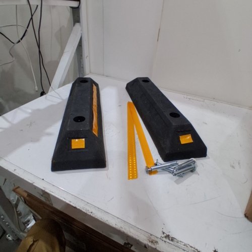 2PK ATPEAM RUBBER CURB VEHICLE FLOOR STOPPER - 21" X 6" - BLACK image 2
