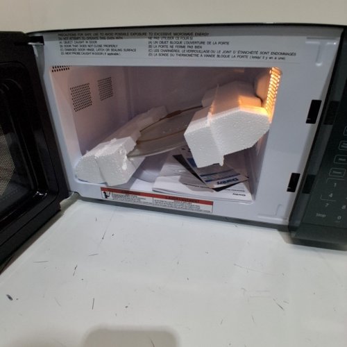 DANBY RETRO COUNTERTOP MICROWAVE - 700W - 0.7CU.FT - GREEN (MODEL: DMW07E1GDB) image 4