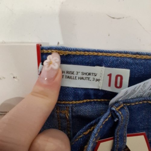 GIRLS LEVI STRAUSS SIGNATURE HIGH RISE DENIM SHORTS - SIZE 10, 3" INSEAM - BLUE image 3
