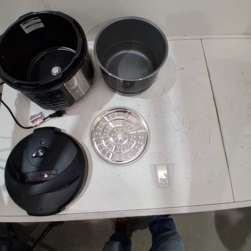STARFRIT ELECTRIC PRESSURE COOKER - STEAM TRAY, MEASURING CUP & SPATULA- 8L CAPACITY - BLACK (MODEL: 024603) image 4