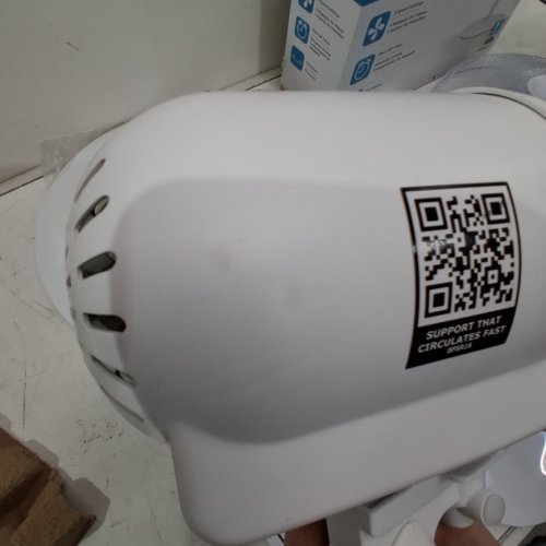 BLACK & DECKER 16" STANDING FAN MULTI-DIRECTIONAL (WHITE) (BFSR16W) image 4