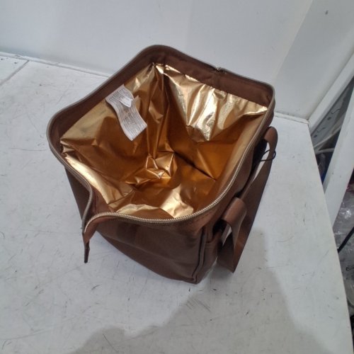 IGLOO LUXE COOLER/LUNCH BAG - 9 CANS MAX CAPACITY - BROWN/GOLD (MODEL: 2014223) image 3