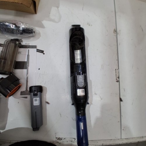 SHARK 3-IN-1 CORDLESS WANDVAC SYSTEM ULTRA-LIGHTWEIGHT STICK VACUUM CLEANER WITH CHARGING BASE- BLUE (MODEL: WS640C) image 4