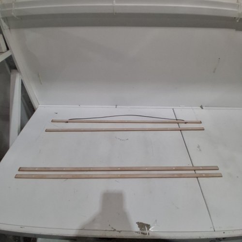 MAGNETIC POSTER FRAME HANGER - 36" - TEAK WOOD image 3