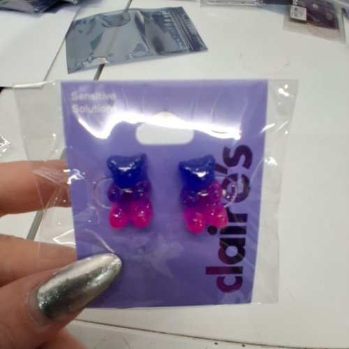 GIRLS CLAIRE'S GUMMY BEAR STUD EARRINGS - BLUE / PINK (ITEM: 01959-6) image 4