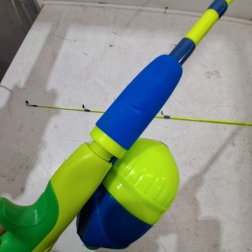 BPS FISHING STIKS SPINCAST ROD AND REEL KIDS FISHING ROD - 5FT 6" - LINE 6-12 LBS - LURE 1/4-5/8 OZ - MEDIUM POWER - CHARTREUSE/ BLUE /GREEN (MODEL: FS56SCBY) image 3